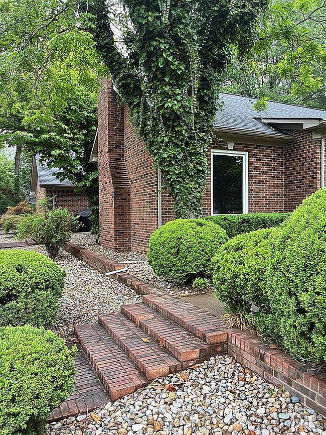 Image of 712 Whitney Dr