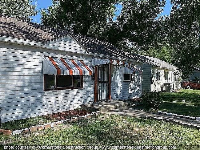 Image of 3371 Wallace Ave