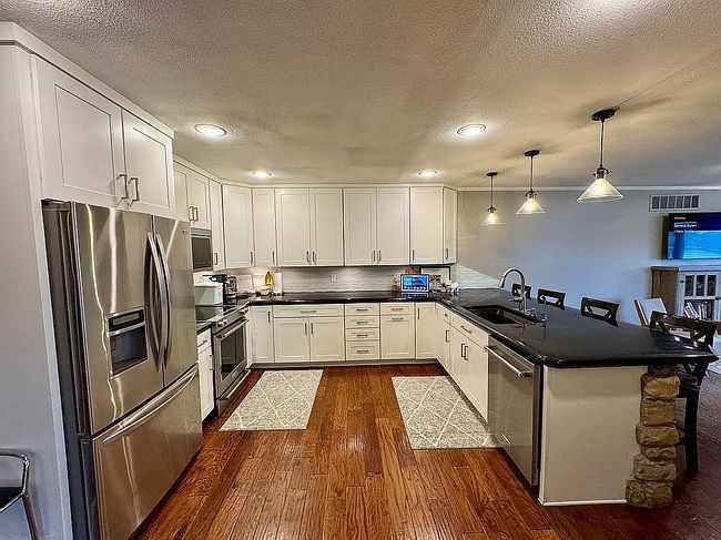 Photo of 56 Jay St, Russell, KS