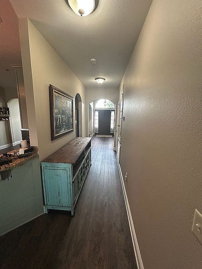 Additional photo 1 of property located at 638 Royal Troon Cir