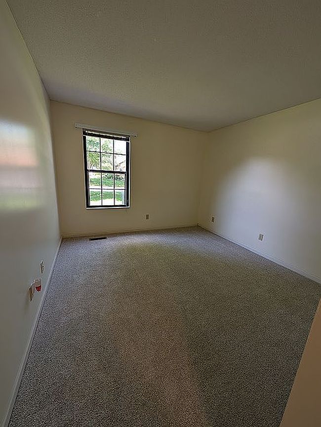 Photo of 604 Frontier Ct, Terre Haute, IN