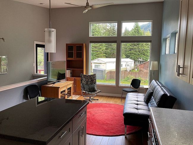 Image of 3710 Amalga St