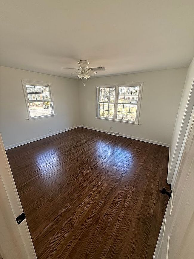Image of 10120 Guilford Ave