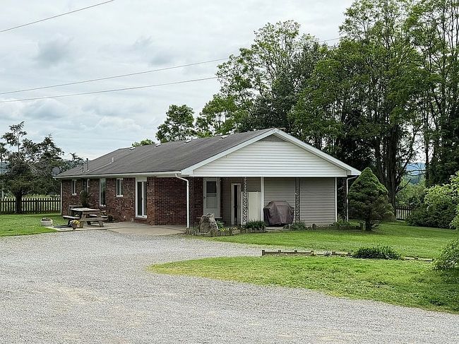 Image of 8485 W State Highway 90