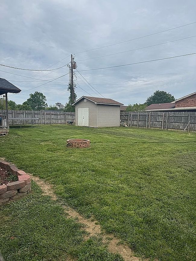 Image of 1018 Cardinal Dr