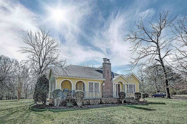 Photo of 3521 Mcfarland Rd