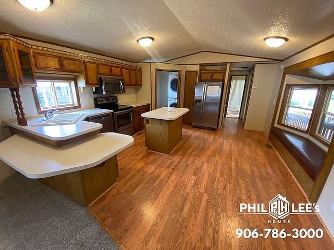 Photo of 1401 N 23rd St Trailer 25, Escanaba, MI