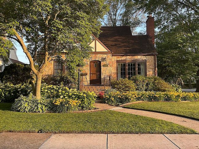 Photo of 3339 Ann St, Lansing, IL