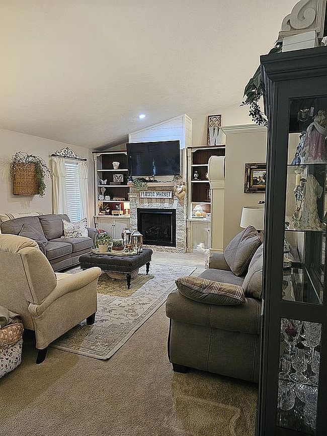 Image of 141 Autumnwood Dr