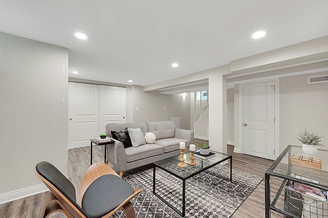 Image of 3123 W Chase Ave