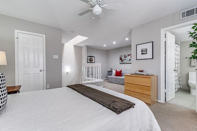 Photo of 5200 Martel Ave Apt 31C, Dallas, TX