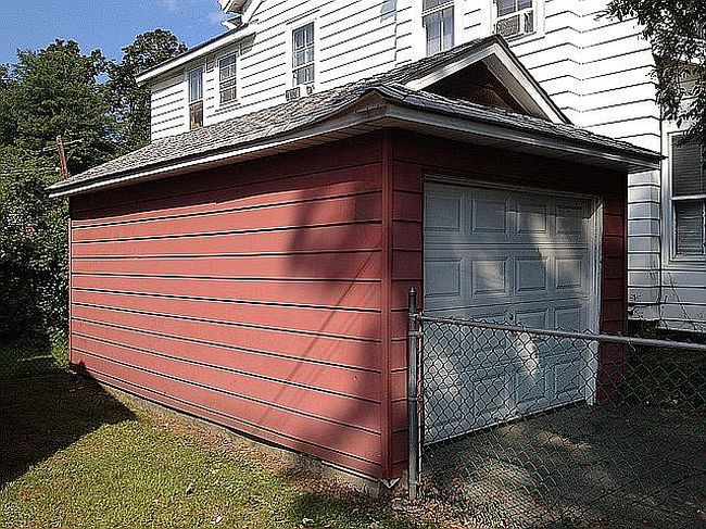 Photo of 25 Carroll St, Poughkeepsie, NY