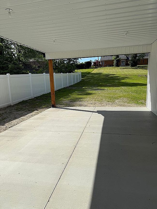 Image of 723 Broadway Ext