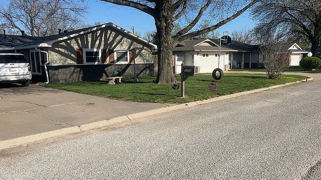Image of 1208 N 6th St