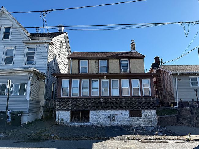 Image of 225 S Wyoming St