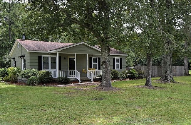 Photo of 4155 Stag Park Rd, Burgaw, NC