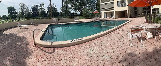 2312 S Cypress Bend Dr Apt 107, Pompano Beach, FL