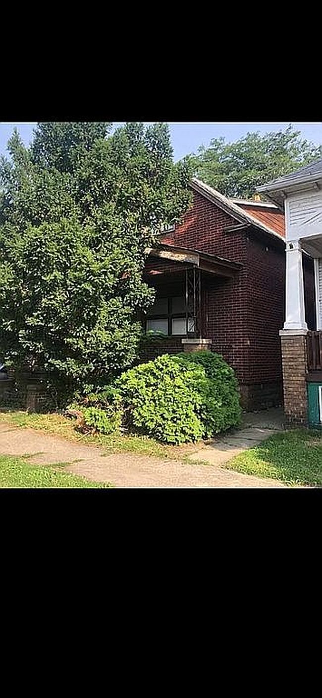 Photo of 2306 Hewitt St, Hamtramck, MI