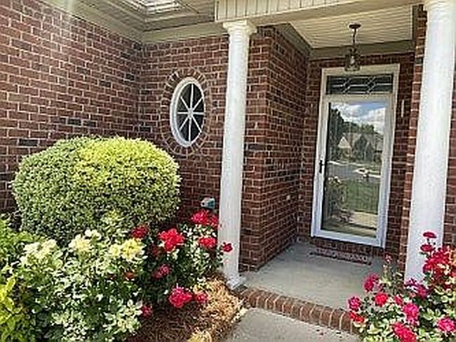 Photo of 629 Sonoma Ln, High Point, NC