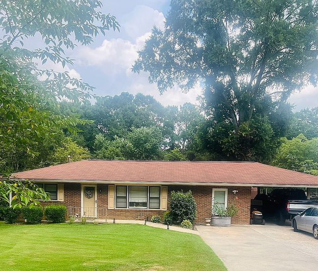 Photo of 931 Jones Mill Rd, Cartersville, GA