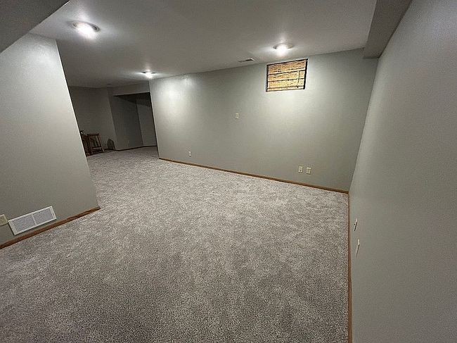 Photo of 1640 93rd Ct, West Des Moines, IA