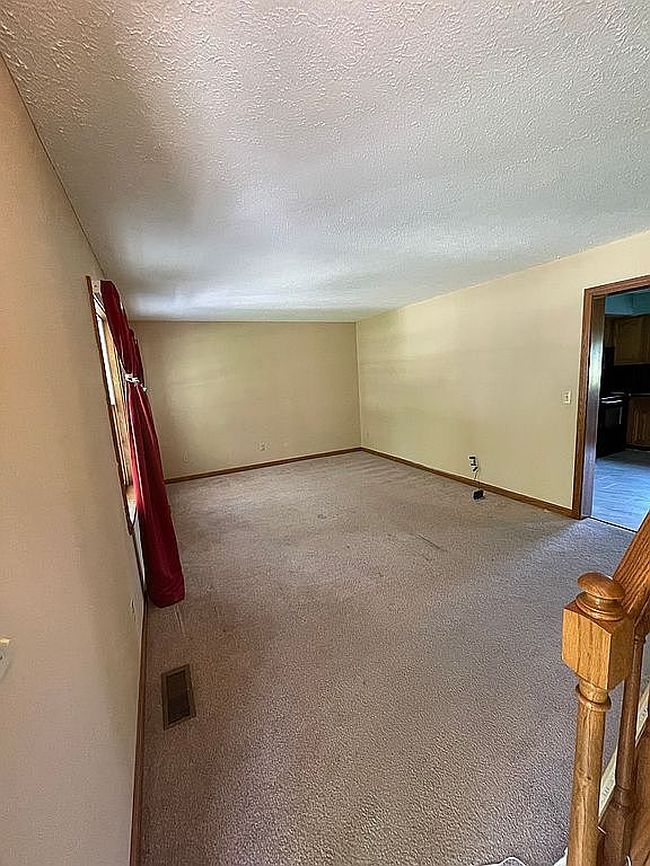 Photo of 9087 Stillwater Dr, Bradford, OH