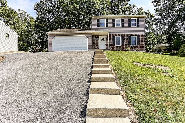 Photo of 727 Timothy Ln, Ephrata, PA
