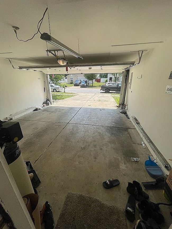 Photo of 7928 States Bend Dr, Indianapolis, IN