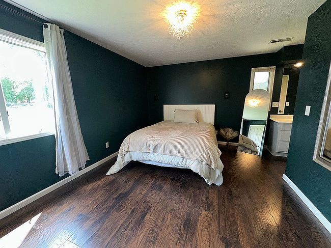 Photo of 1001 Meadowlark Dr, Carterville, IL