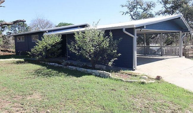 1711 State Highway 16 N, Bandera, TX