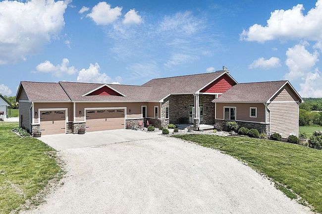 Image of 32260 Old Portland Rd