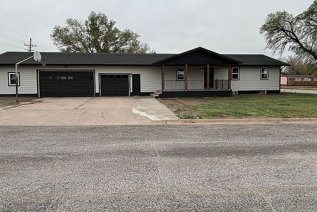 Additional photo 2 of property located at 321 W Cedar St