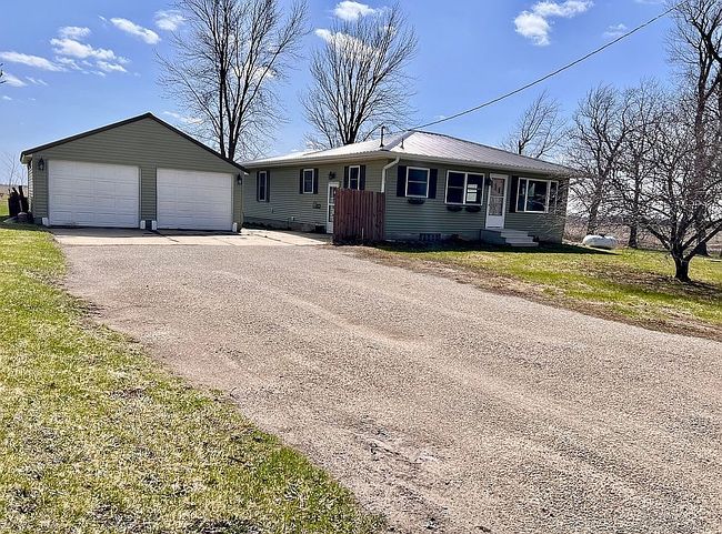 Photo of 6418 Independence Ave, Waterloo, IA
