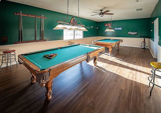 9129 Mcmillan Ln, Tampa, FL