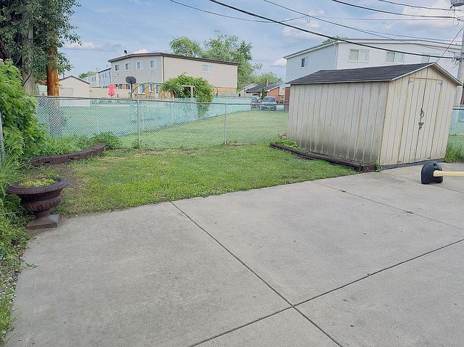 Photo of 9283 Dee Rd, Des Plaines, IL
