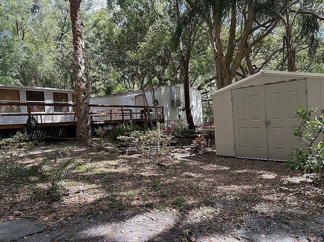 Photo of 21 Lake Shore Dr, Pierson, FL