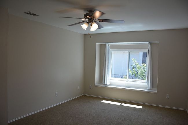 Photo of 2209 Barton Springs Dr, Corinth, TX