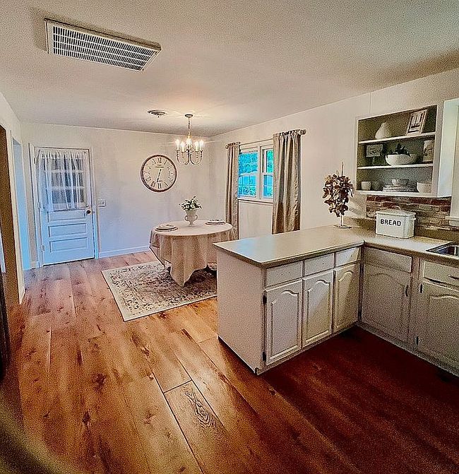 Image of 143 Whipporwill Dr