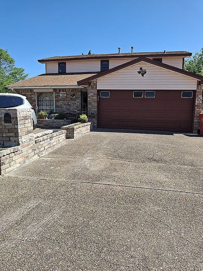 Image of 806 Dakota St