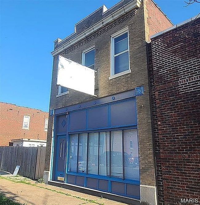 Photo of 2836 Chippewa St, Saint Louis, MO