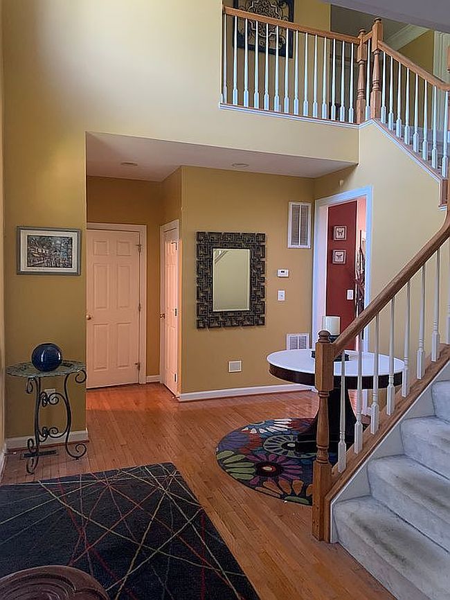 Photo of 25737 Celbridge Way, Chantilly, VA