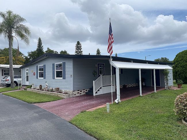 Photo of 5102 Damsen Cir, New Port Richey, FL