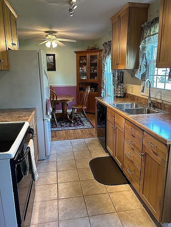 Photo of 425 Dorset St Unit 8, South Burlington, VT