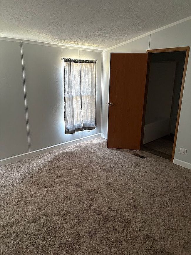 Photo of 415 N Elkhart St #46, Wakarusa, IN