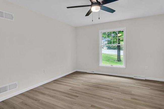 Preview of property located at 912 Emerald Ln