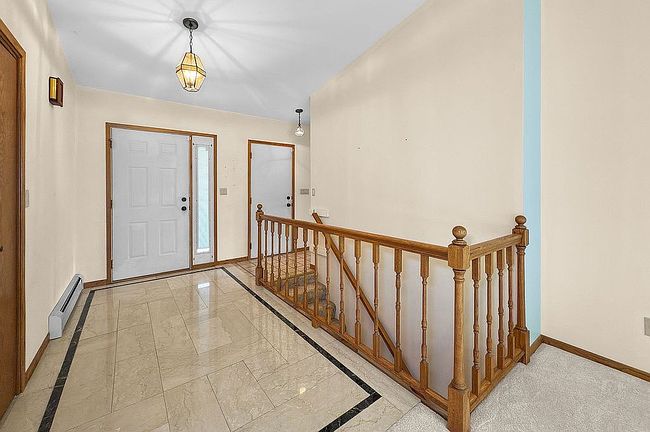 Photo of 7808 Sharon Dr, Urbandale, IA