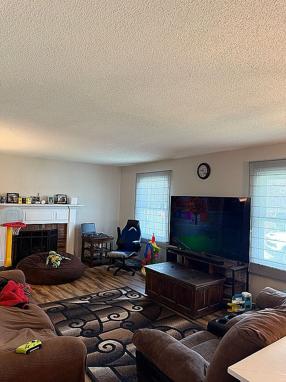 Image of 231 Oakwood Dr