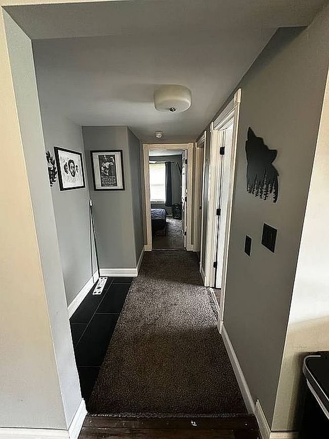 Image of 8252 N 3rd Ln