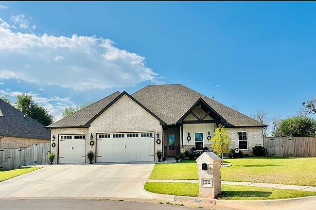 Preview of property located at 12132 Sw 51st St