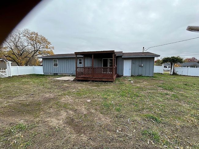 Image of 1808 E 33rd Ave